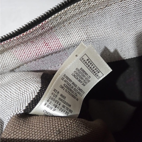 EUC - Burberry medium Susanna jute mega check bucket bag with two straps - Picture 8 of 13